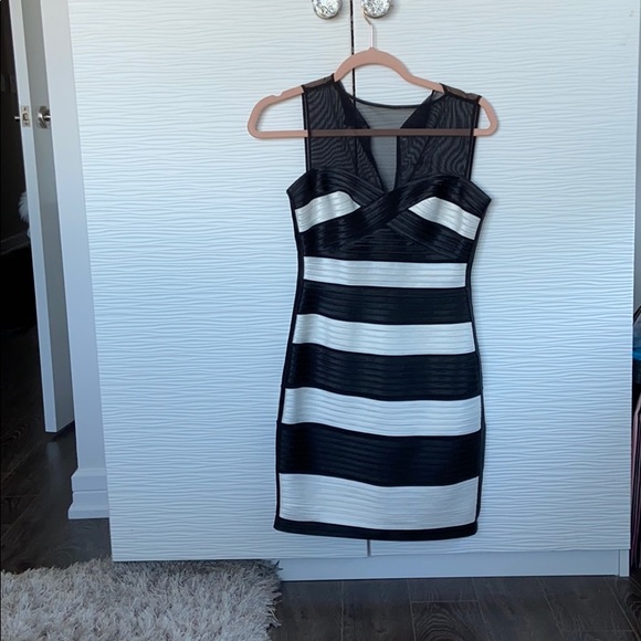 Open to negotiations no less than $80 on offers🤍 - Picture 3 of 14